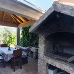 Apartment By The Sea Okrug Gornji, Ciovo - 6078 *