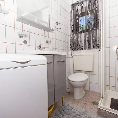 By The Sea Okrug Gornji, Ciovo - 6078 Апартаменти