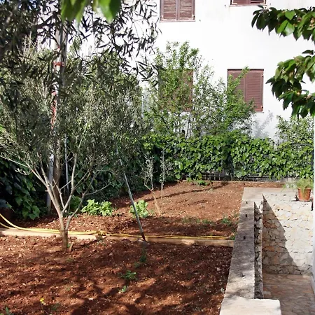 Апартаменти By The Sea Okrug Gornji, Ciovo - 6078 *