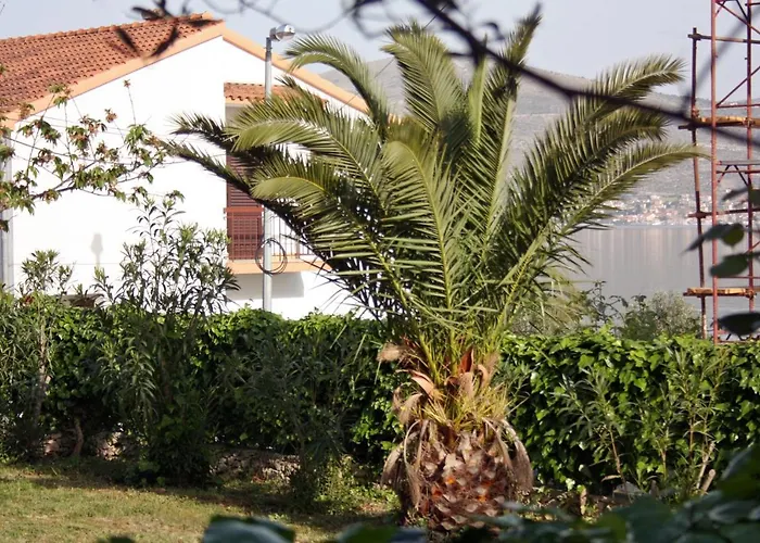 Appartement By The Sea Okrug Gornji, Ciovo - 6078 *